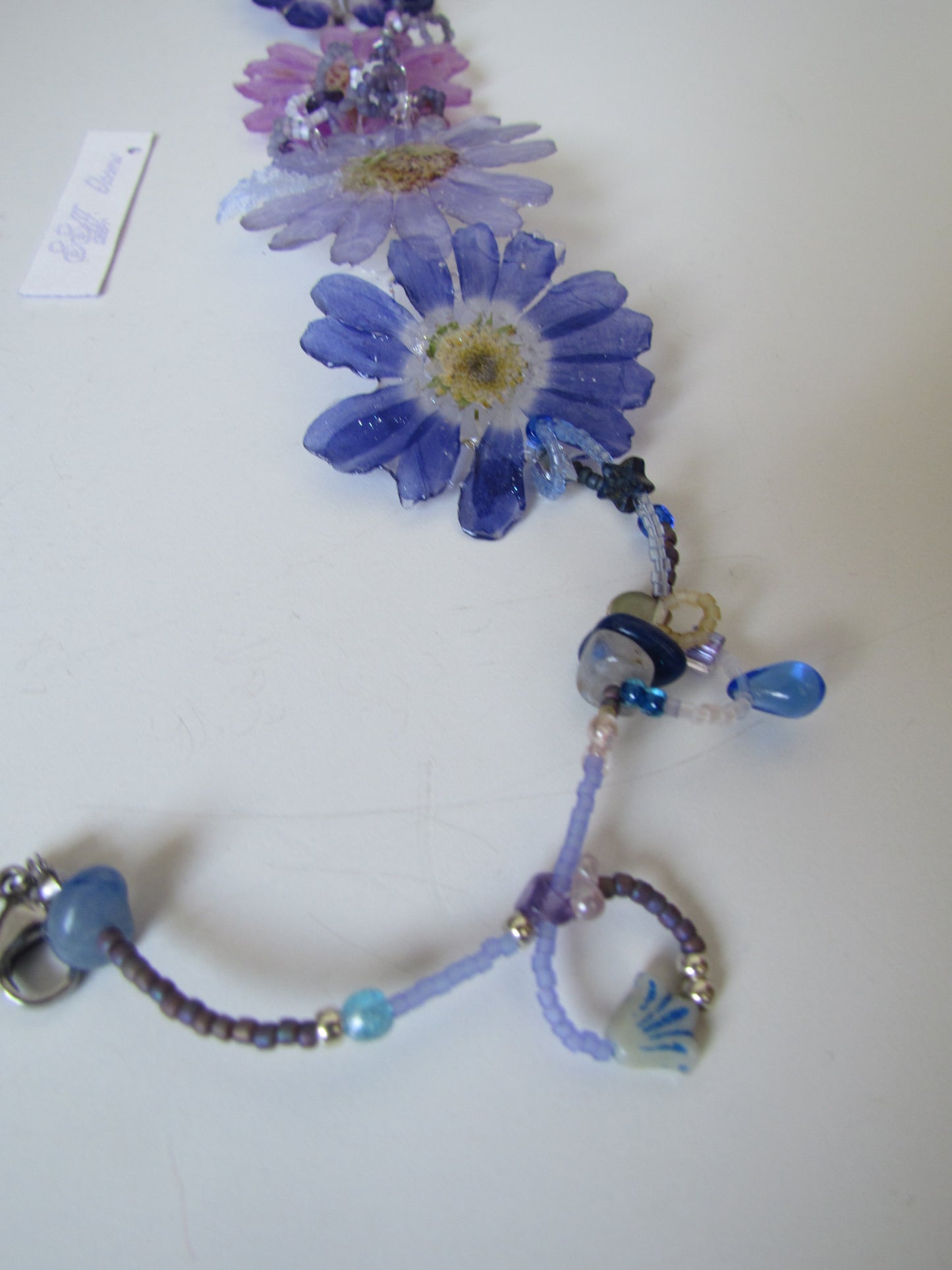 Different purple daisies Necklace
