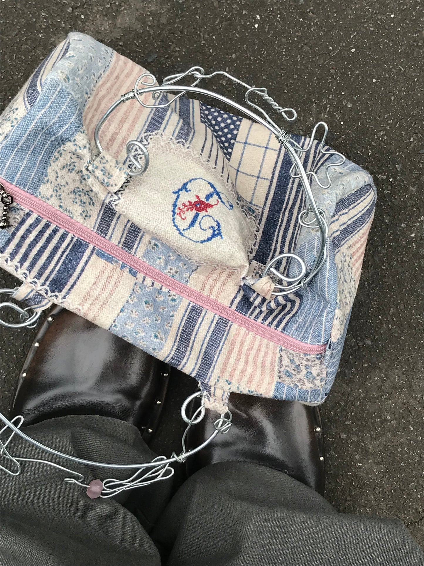 Wire*粉蓝拼接圆筒包